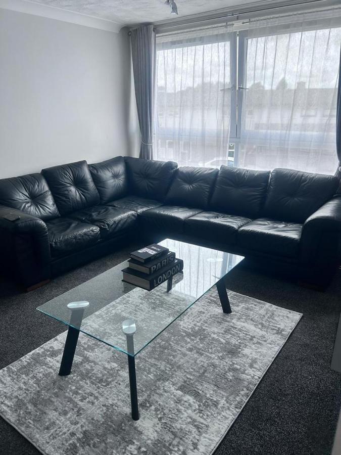 Appartamento Parsonage Leys Harlow Esterno foto