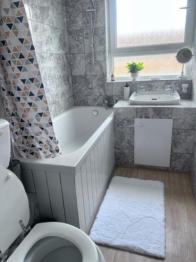Appartamento Parsonage Leys Harlow Esterno foto