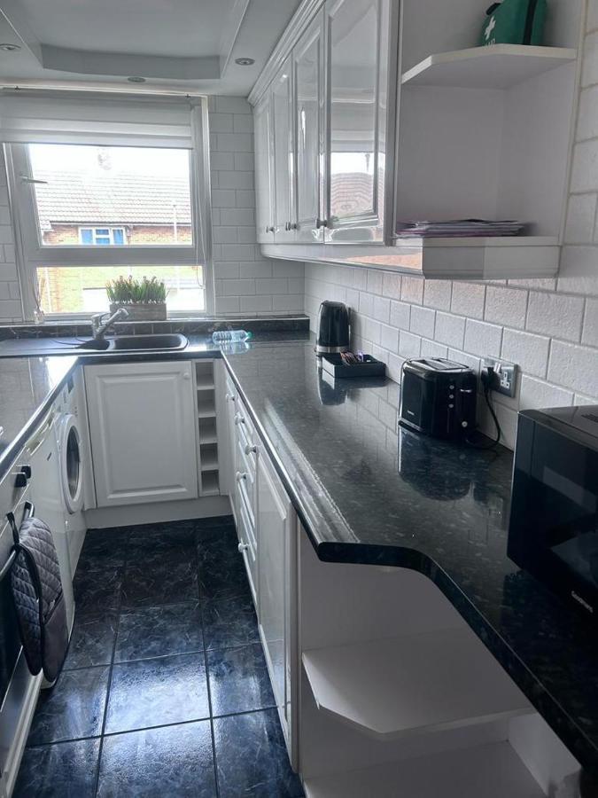 Appartamento Parsonage Leys Harlow Esterno foto