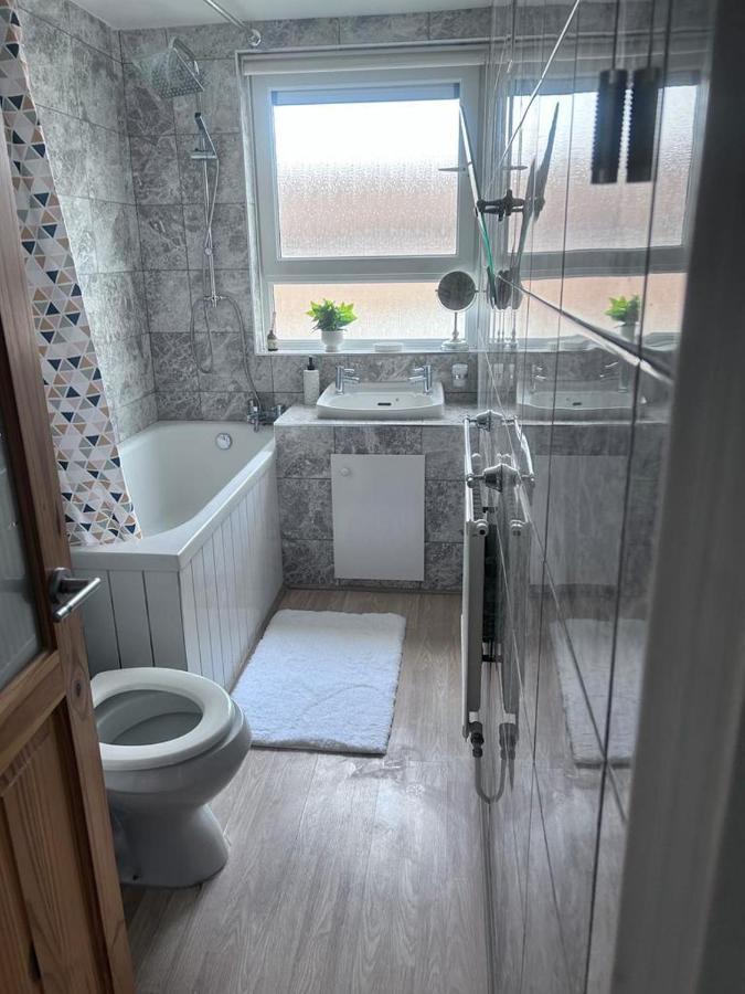 Appartamento Parsonage Leys Harlow Esterno foto