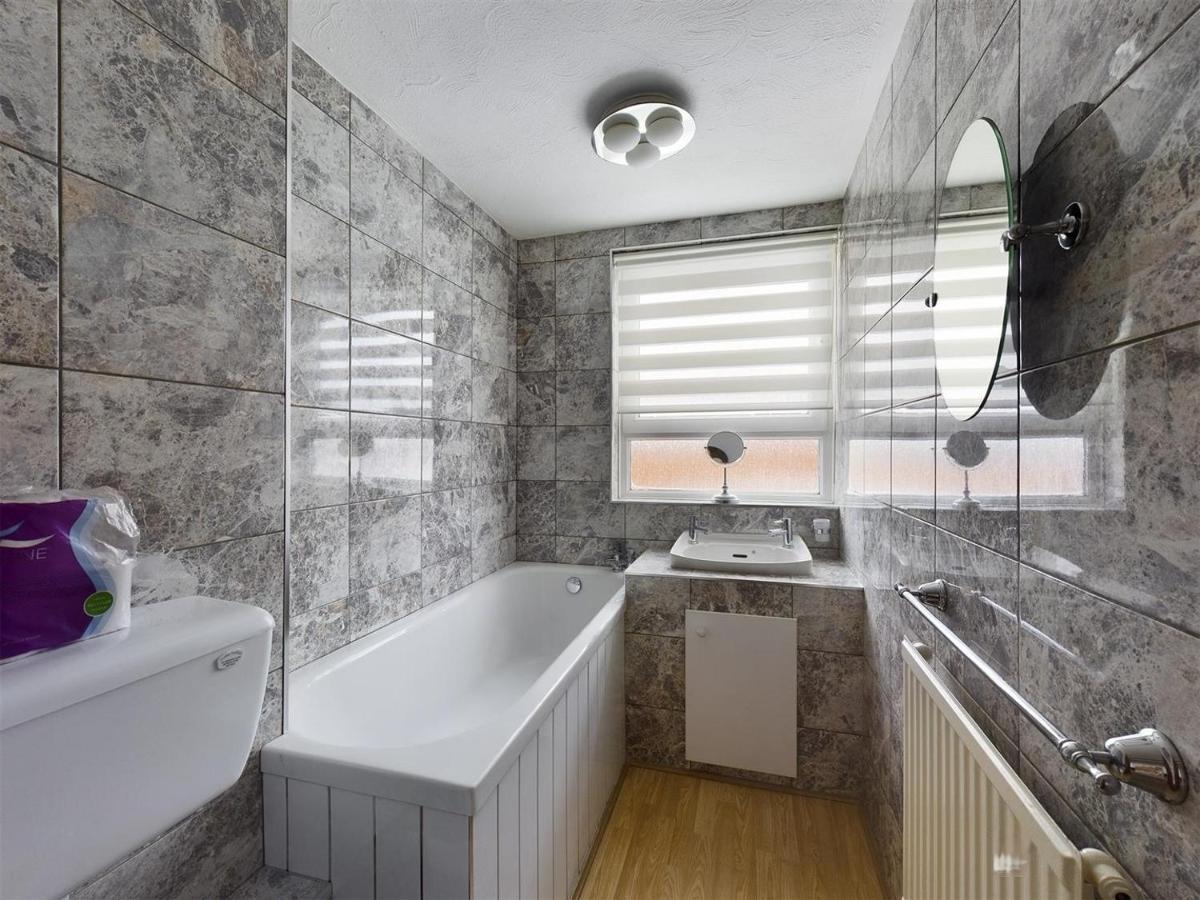 Appartamento Parsonage Leys Harlow Esterno foto